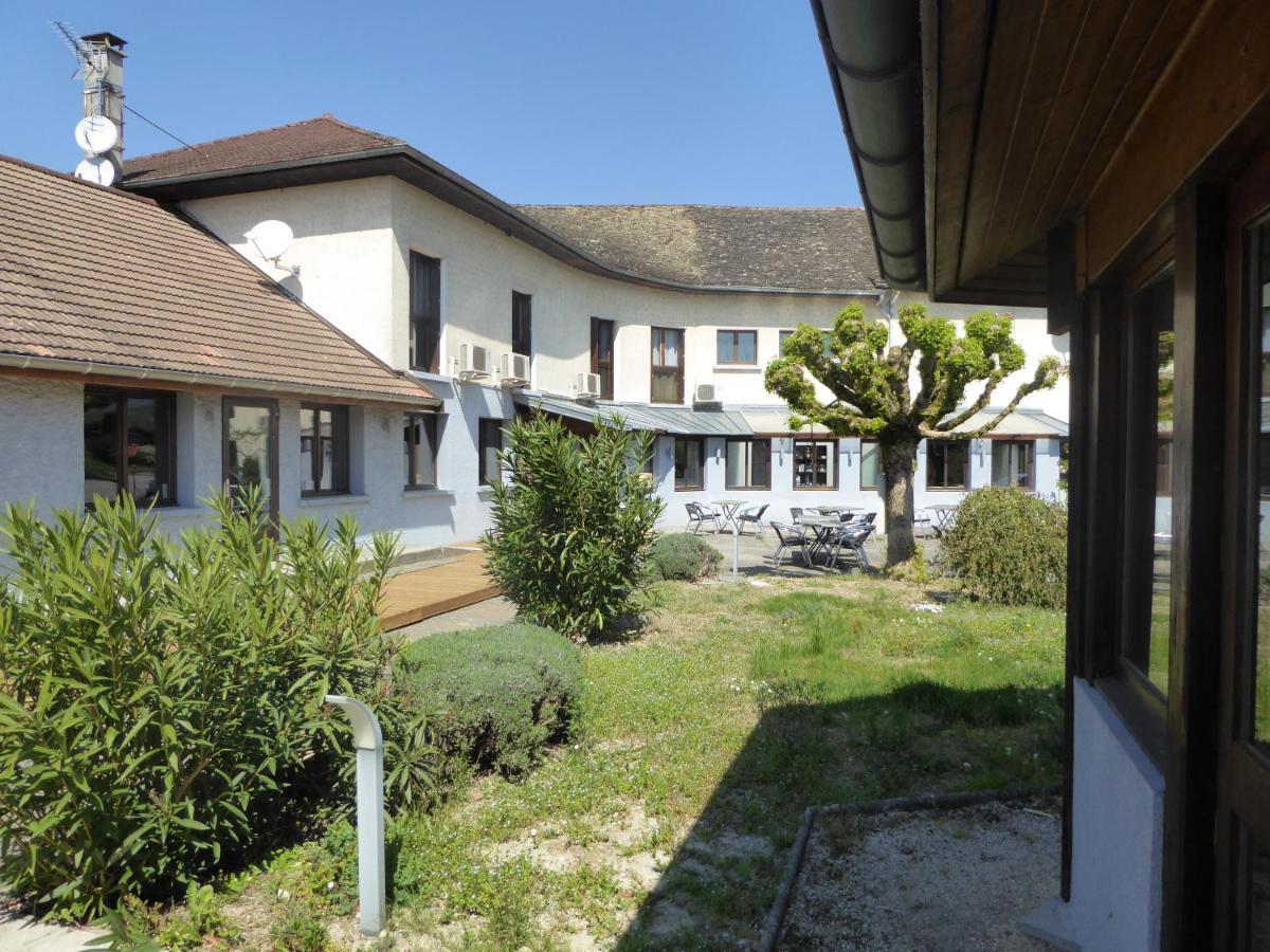 Auberge De La Paillere Lavours Ngoại thất bức ảnh