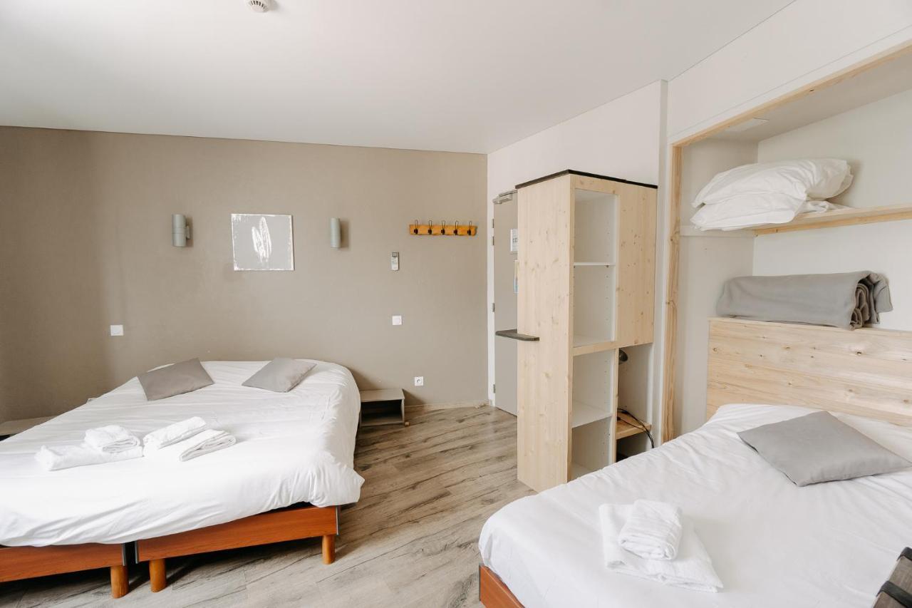 Auberge De La Paillere Lavours Ngoại thất bức ảnh